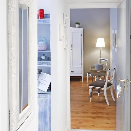 Holidays House * Rom